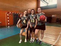 ����� ������� ������ � �������� ����� �����